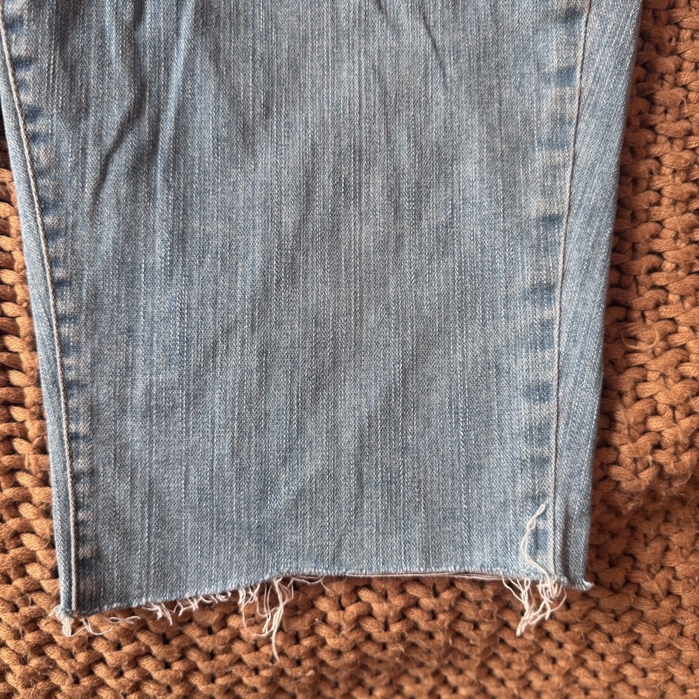 Lauren Ralph Lauren Denim Bermuda Shorts Size 12 Light Wash Raw Hem Style Jorts - Picture 9 of 14